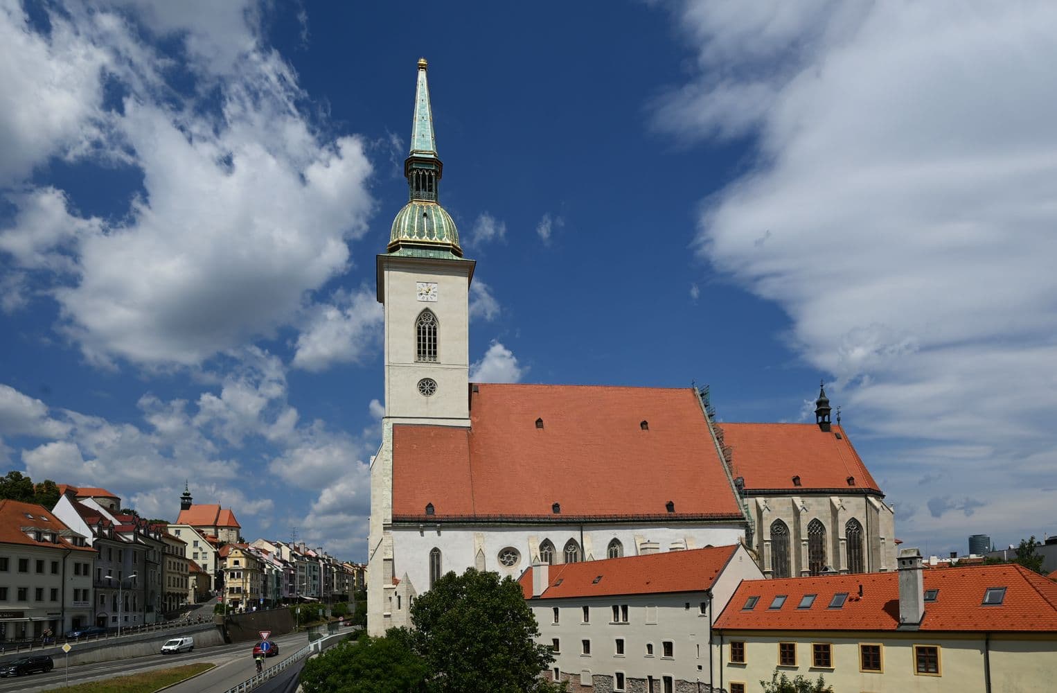 „Korunované“ kostoly Slovenska