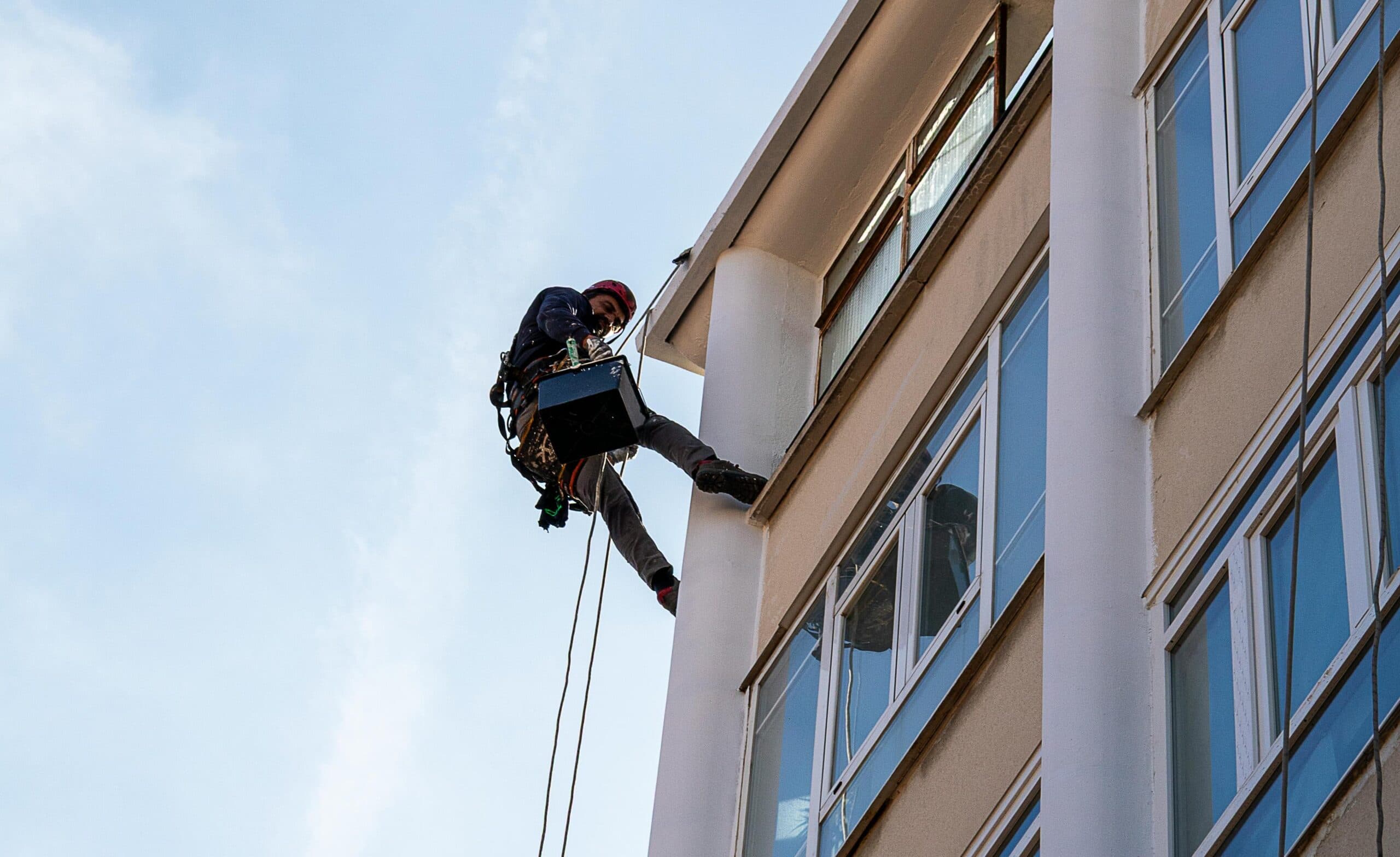 Mikuláš v seminári: Adrenalín, helikoptéra a lano… a tieň